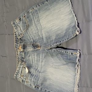 The perfect cutoffs! Mossimo jean shorts
